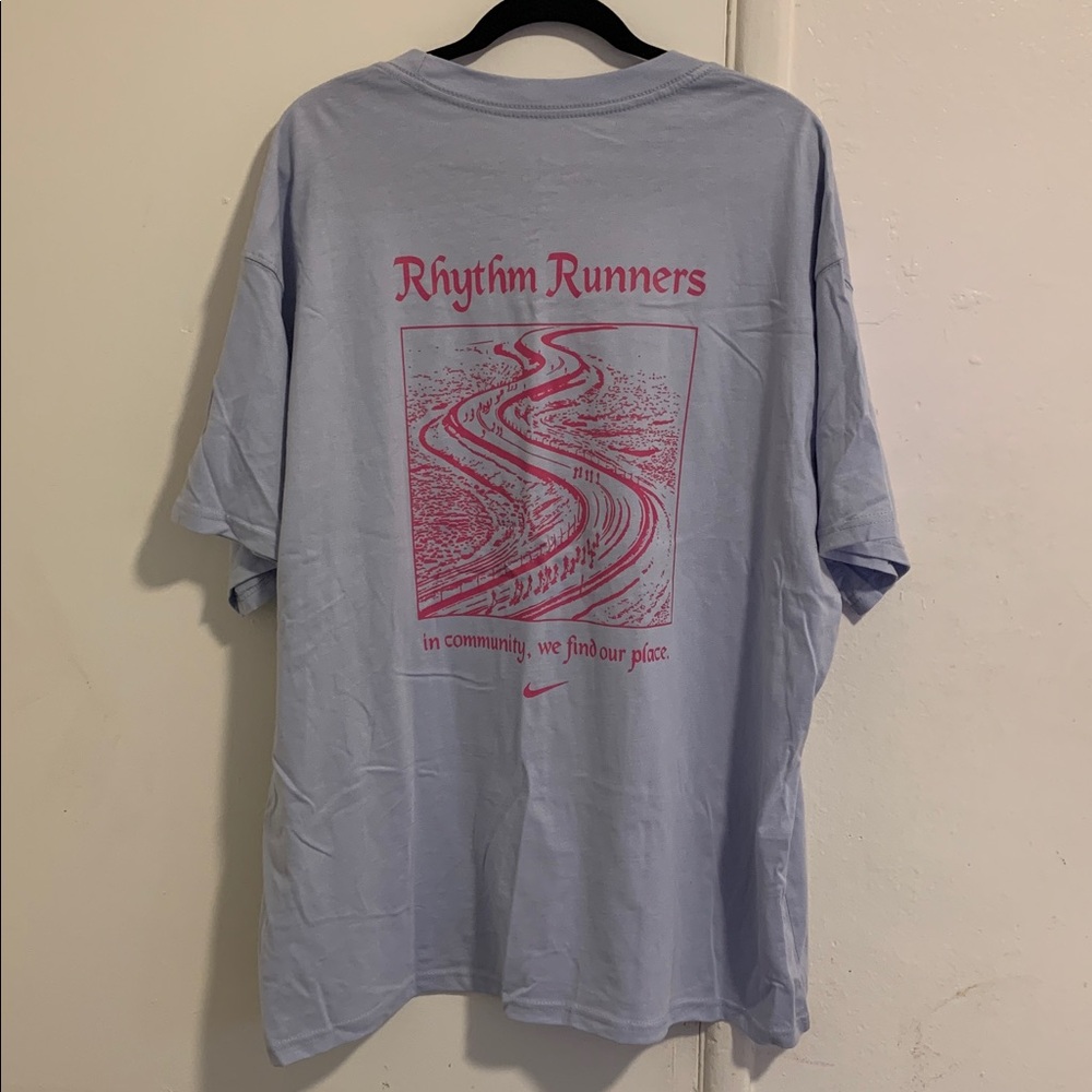Nike men’s loose fit rhythm runner tee! NWT